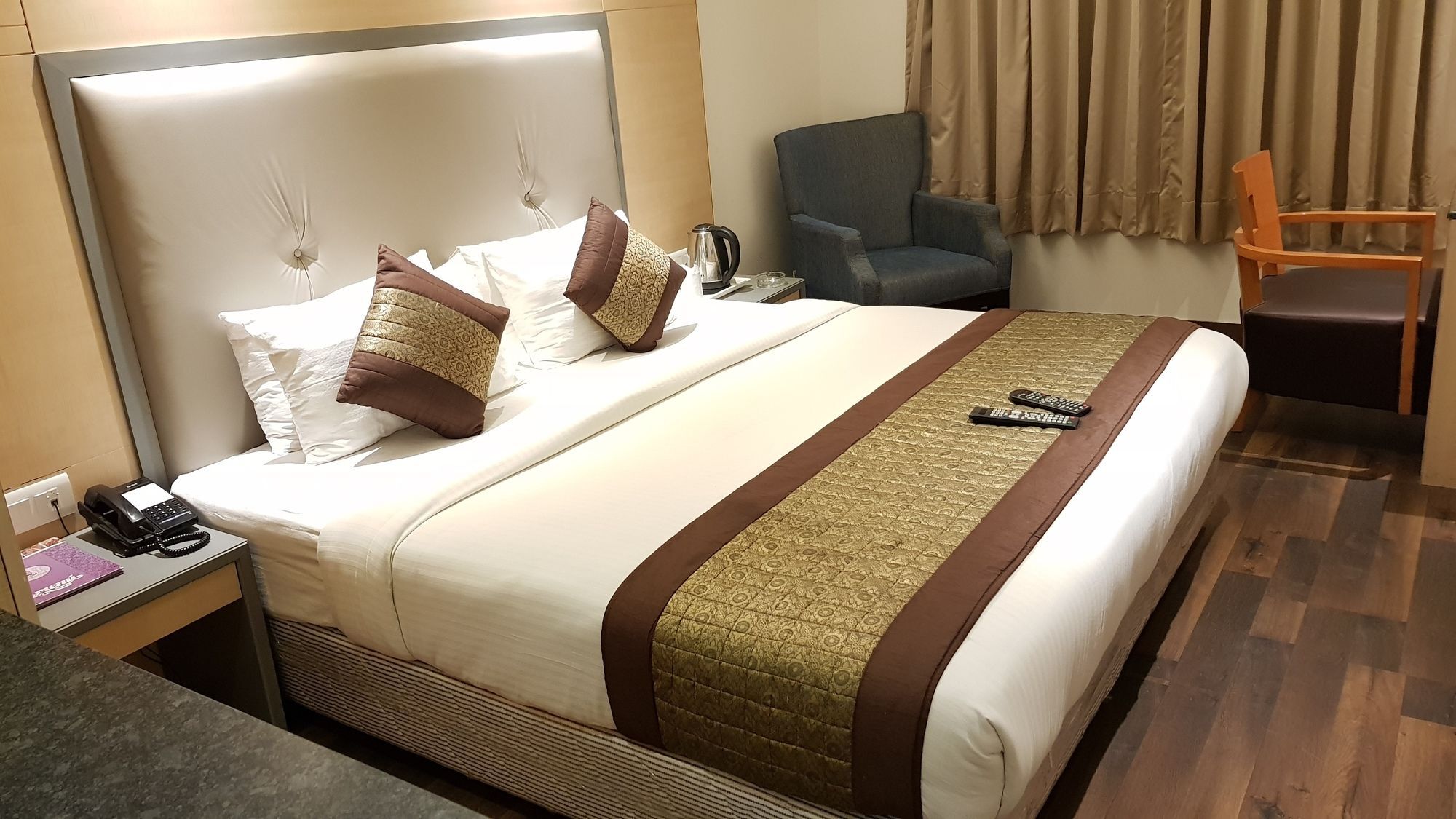 Hotel Superb 5 Mins Walk From New Delhi Station Exteriör bild